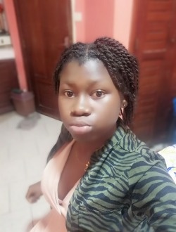 Briyana's profile, a single 18-year-old a woman in Douala