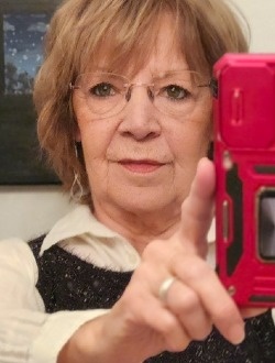 Claire's profile, a single 70-year-old a woman in Montréal-Est