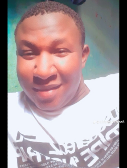 Jinior's profile, a single 33-year-old a man in Abidjan