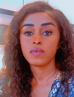 Iris's profile, a single 35-year-old a woman in Brazzaville