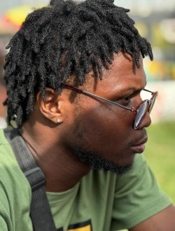 Stepheensk's profile, a single 28-year-old a man in Abidjan