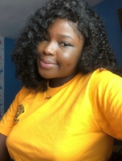 Andrea's profile, a single 23-year-old a woman in Abidjan