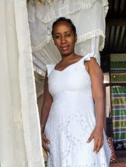 Sylvette's profile, a single 41-year-old a woman in 1ER Arrondissement