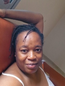 Mat's profile, a single 39-year-old a woman in Abidjan