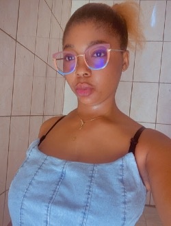 Archange's profile, a single 29-year-old a woman in Douala