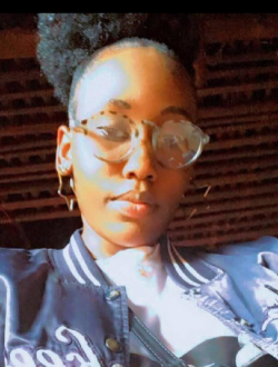 Lisa's profile, a single 22-year-old a woman in Douala