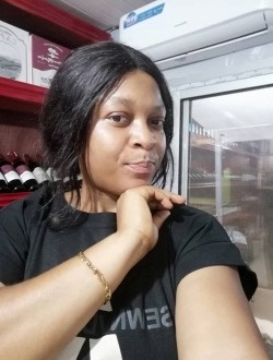 Marina's profile, a single 29-year-old a woman in Yaoundé
