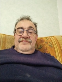 Jean's profile, a single 52-year-old a man in Bressuire