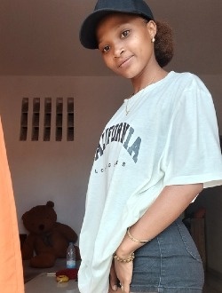 Maria's profile, a single 22-year-old a woman in Toamasina