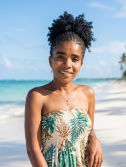 Emma's profile, a single 30-year-old a woman in Antalaha