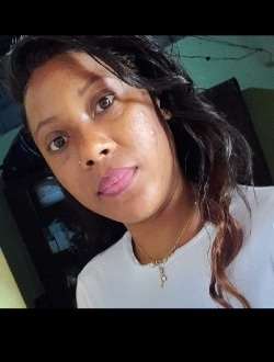 Reny's profile, a single 34-year-old a woman in Yaoundé