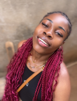 Yvanna's profile, a single 26-year-old a woman in Yaoundé