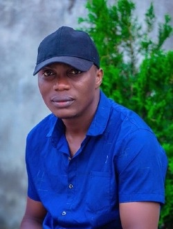 Ahossan's profile, a single 32-year-old a man in Abidjan