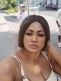 Lydia's profile, a single 42-year-old a woman in Mulhouse