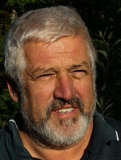 Claude's profile, a single 78-year-old a man in Shawinigan