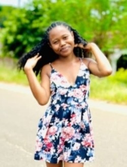 Jaona's profile, a single 18-year-old a woman in Sambava