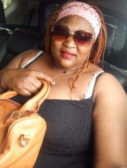 Anne's profile, a single 40-year-old a woman in Ébolowa