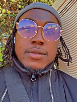 Sam's profile, a single 23-year-old a man in Noisy-le-Sec