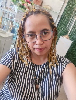 Hermine's profile, a single 38-year-old a woman in Isoraka