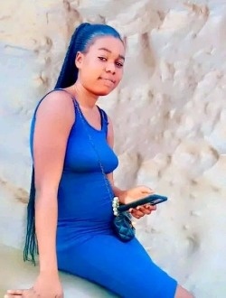 Nadia's profile, a single 23-year-old a woman in Cotonou