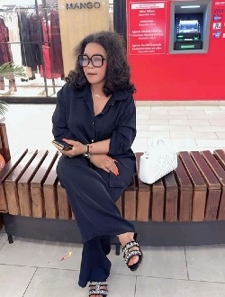 Constantine's profile, a single 32-year-old a woman in Yaoundé