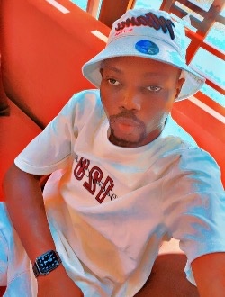 Ismaël's profile, a single 36-year-old a man in Lomé