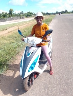 Melicia's profile, a single 36-year-old a woman in Abattoir