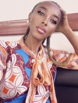 Queen's profile, a single 39-year-old a woman in Douala