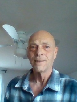 Yves's profile, a single 68-year-old a man in Shefford