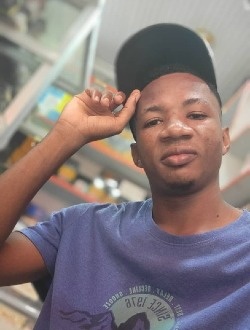 Youl's profile, a single 26-year-old a man in Abidjan