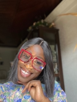 Rose's profile, a single 27-year-old a woman in Yaoundé