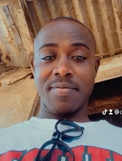 Junior's profile, a single 35-year-old a man in Abadjin-Kouté