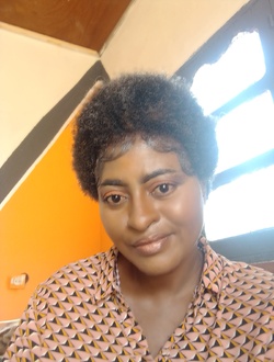 Solange's profile, a single 45-year-old a woman in Abam