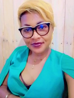 Edith's profile, a single 30-year-old a woman in Douala