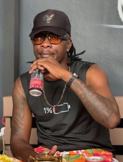 Derrick's profile, a single 31-year-old a man in Bertoua