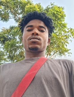 Déo Legras's profile, a single 18-year-old a man in Ouidah