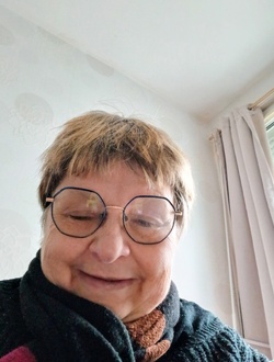 Claire's profile, a single 63-year-old a woman in Le Chambon-Feugerolles