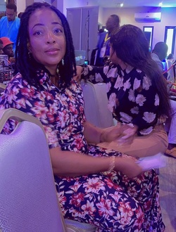 D'Ave's profile, a single 45-year-old a woman in Abem