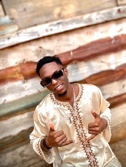 Coutinho's profile, a single 21-year-old a man in Université Yaoundé II