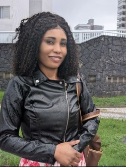 Clara's profile, a single 31-year-old a woman in São Paulo das Missões