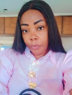 Dolianne's profile, a single 36-year-old a woman in Yaoundé