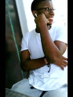 Russe's profile, a single 27-year-old a man in Douala