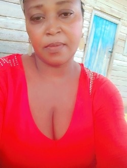 Misbel's profile, a single 42-year-old a woman in Douala