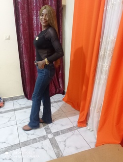 Marlyse's profile, a single 40-year-old a woman in Abang II