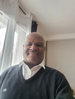 Tino's profile, a single 46-year-old a man in Créteil