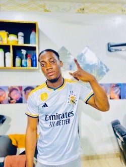 Qwequ's profile, a single 24-year-old a man in Accra Central