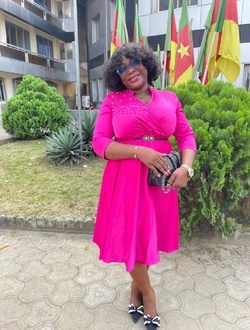 Evelyne's profile, a single 35-year-old a woman in Douala