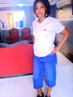 Florita's profile, a single 26-year-old a woman in Abidjan