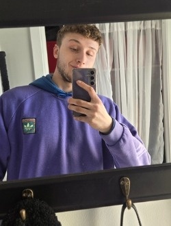 Sam's profile, a single 23-year-old a man in Gatineau