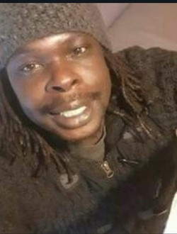 Julien's profile, a single 41-year-old a man in La Rochelle-Normande